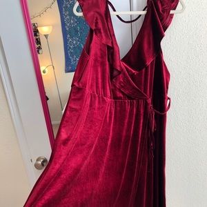 Torrid red velvet wrap dress size 4 NWOT